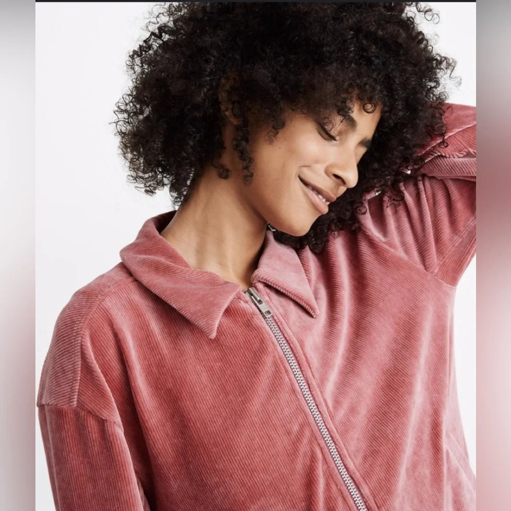 Madewell exterior excellent